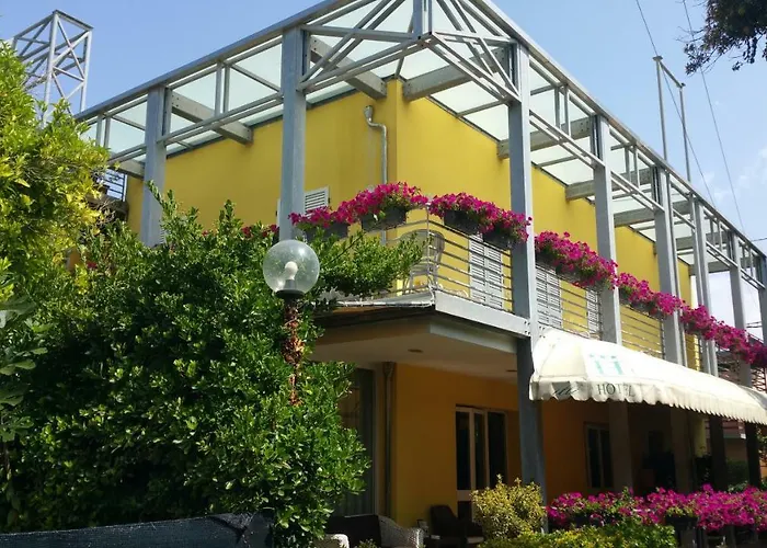 Hotel Illi